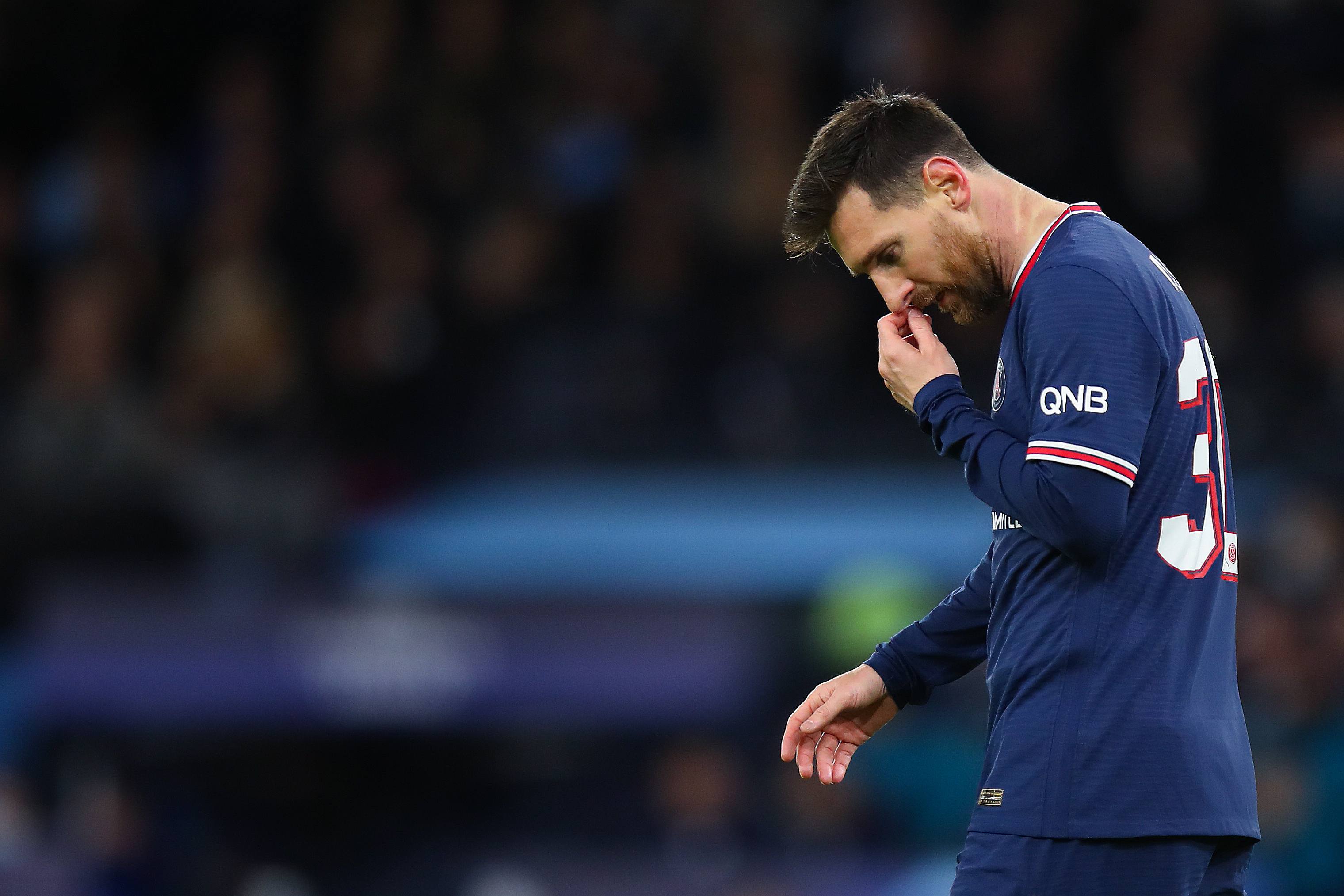 这队防守轮转太快了（这支球队的防守轮转速度惊人）