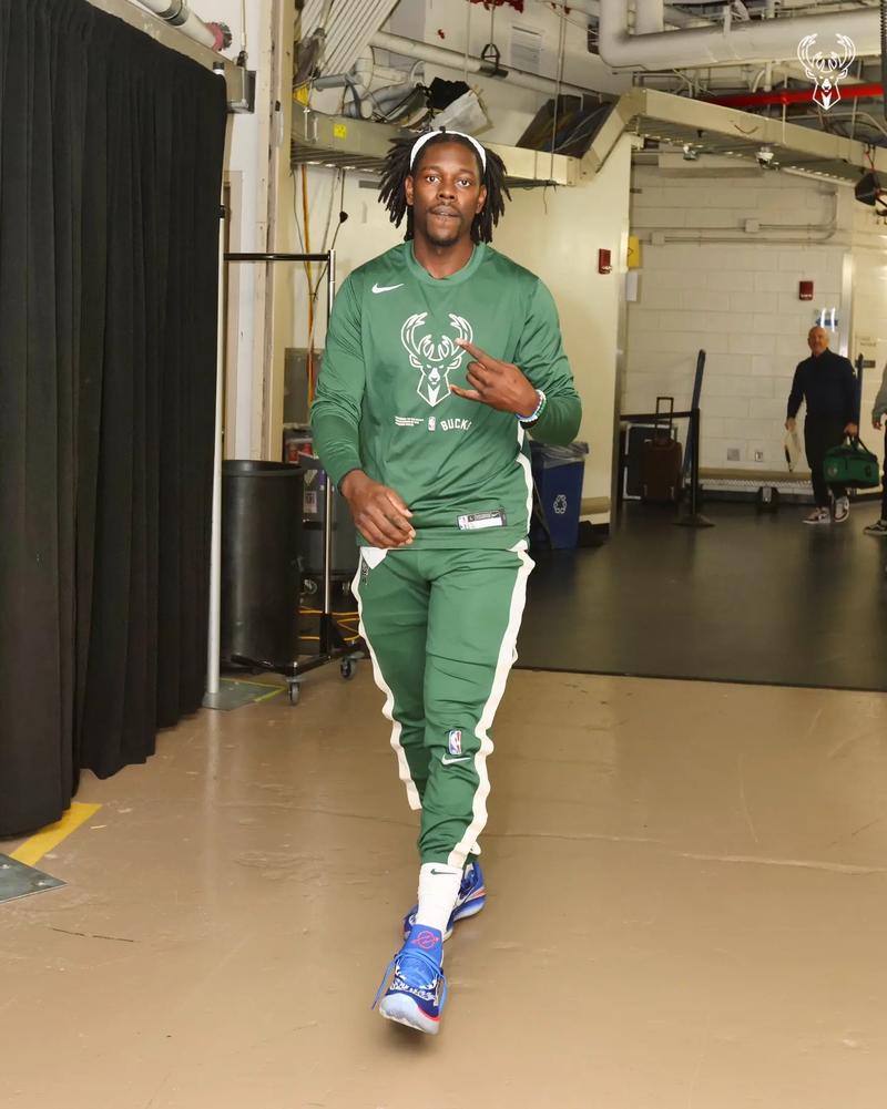 回声报：维尔茨仍无法出战，布拉德利、弗林蓬还需休养两周（回声报：维尔茨继续缺席，布拉德利与弗林蓬预计再休两周）