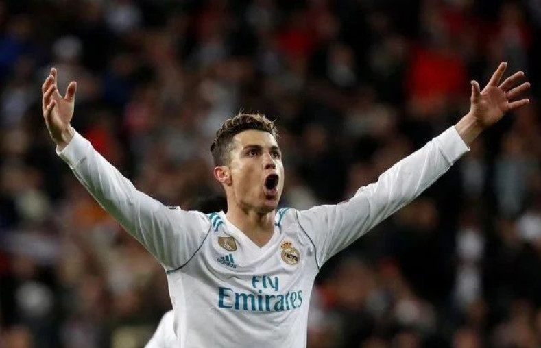 库尔图瓦：第一个丢球多少得怪我，但曼城球员推倒了吕迪格（库尔图瓦：首粒失球我难辞其咎，但曼城球员曾推倒吕迪格）